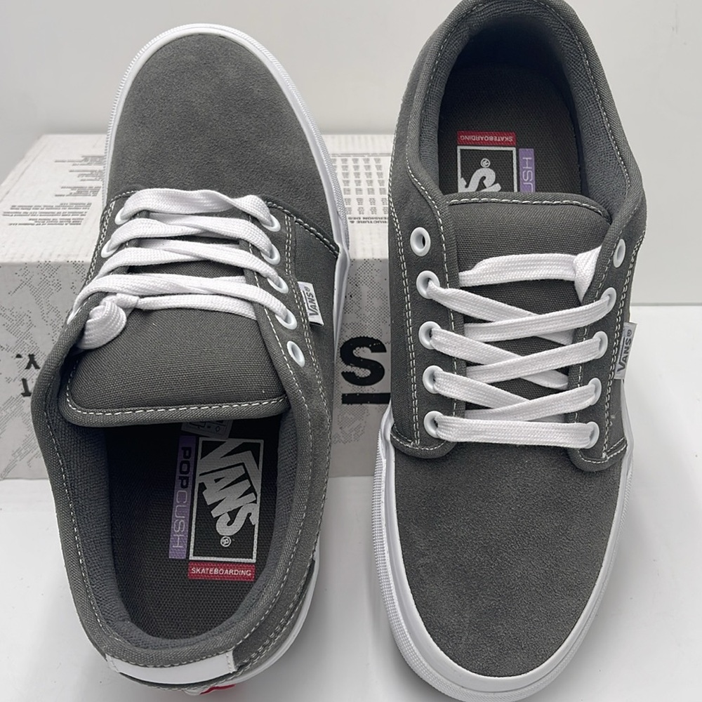 Vans Men's Gray Canvas Sneakers Skate Chukka L
Pewter/True White
VN0A4BX4195 - Picture 13 of 16